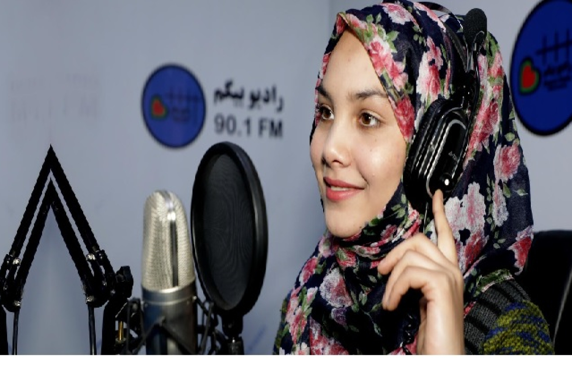 تعلیق جواز کار رادیو خصوصی «بیگم» را محکوم می‌کنیم